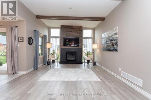 399 Beamish Street, Central Elgin (Port Stanley), ON - Indoor Photo Showing Living Room With Fireplace