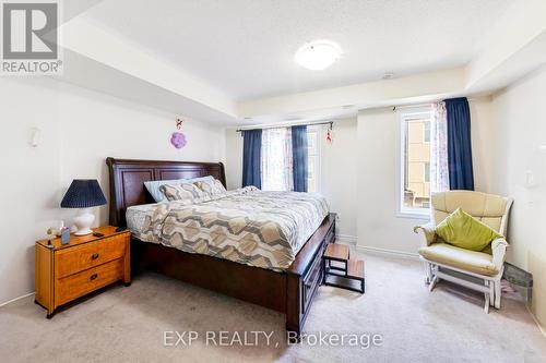 12 - 35 Heron Park Place, Toronto (West Hill), ON - Indoor Photo Showing Bedroom