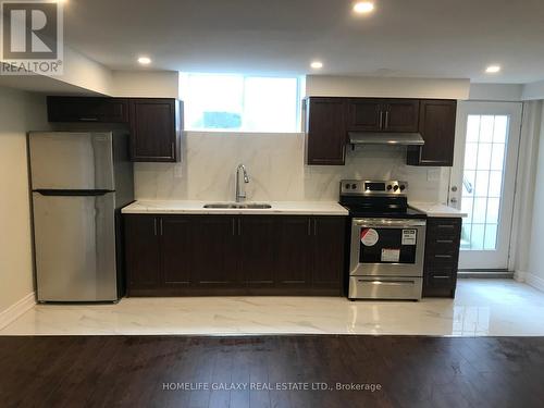 2529 Bandsman Crescent, Oshawa (Windfields), ON - Indoor Photo Showing Kitchen