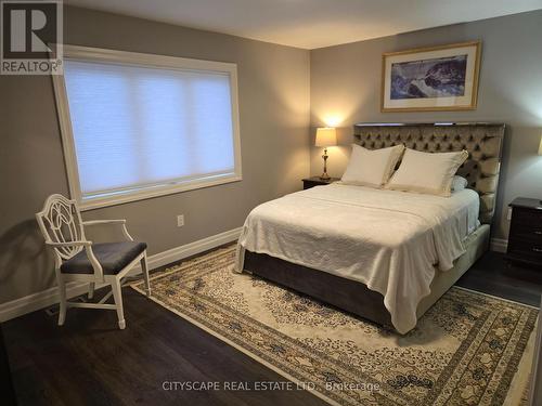 8662 Chickory Trail, Niagara Falls, ON - Indoor Photo Showing Bedroom