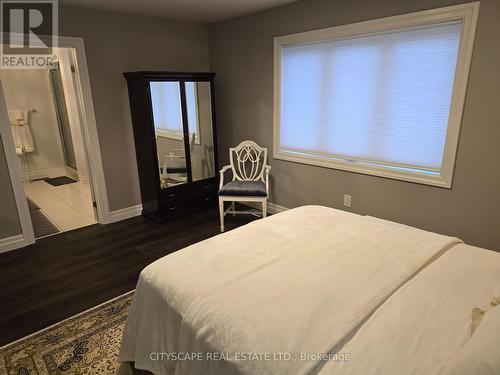 8662 Chickory Trail, Niagara Falls, ON - Indoor Photo Showing Bedroom