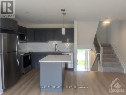 22 Margaret Graham Terrace, Smiths Falls, ON - Indoor Photo Showing Kitchen With Upgraded Kitchen