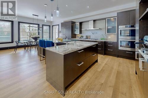 5 Pembury Avenue, Toronto (Bridle Path-Sunnybrook-York Mills), ON - Indoor Photo Showing Kitchen With Upgraded Kitchen