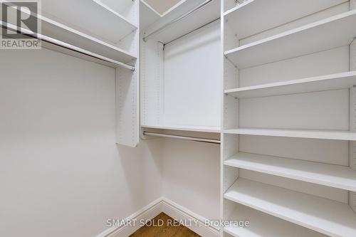 5 Pembury Avenue, Toronto (Bridle Path-Sunnybrook-York Mills), ON - Indoor With Storage