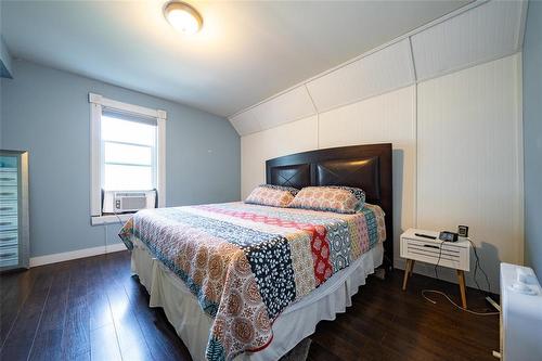 117 1St Street Sw, Carman, MB - Indoor Photo Showing Bedroom