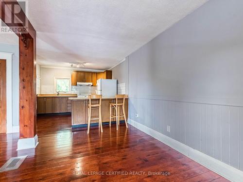 44 Joseph Street, Brampton (Downtown Brampton), ON - Indoor Photo Showing Kitchen