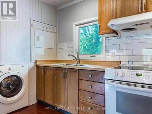 44 Joseph Street, Brampton (Downtown Brampton), ON - Indoor Photo Showing Laundry Room