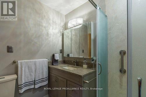 50 Greenfield Park, Belleville, ON - Indoor Photo Showing Bathroom