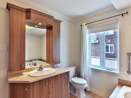 Bathroom - B-394 Rue De L'Église, Napierville, QC - Indoor Photo Showing Bathroom