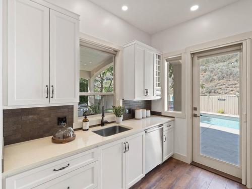 3029 Visao Court, Kamloops, BC - Indoor Photo Showing Kitchen