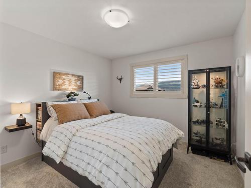 3029 Visao Court, Kamloops, BC - Indoor Photo Showing Bedroom