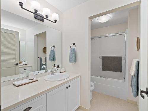 3029 Visao Court, Kamloops, BC - Indoor Photo Showing Bathroom