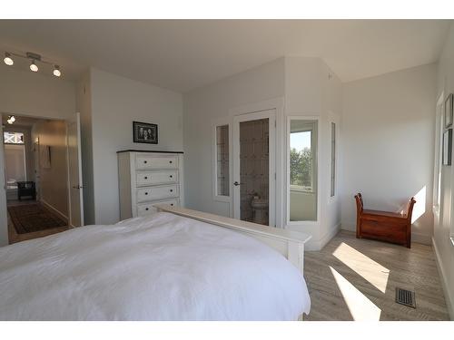 28 - 1000 Northstar Drive, Kimberley, BC - Indoor Photo Showing Bedroom