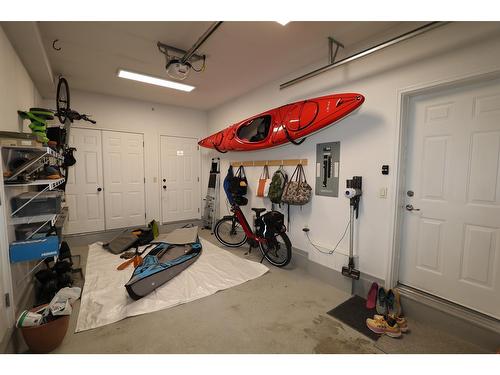 28 - 1000 Northstar Drive, Kimberley, BC - Indoor Photo Showing Garage