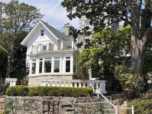 203-2910 Cook St, Victoria, BC - Outdoor With Balcony