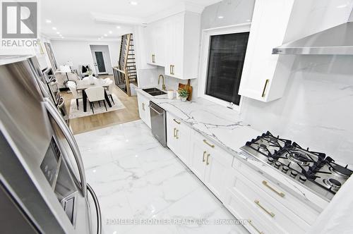 2335 1/2 Gerrard Street E, Toronto (East End-Danforth), ON - Indoor Photo Showing Kitchen With Double Sink