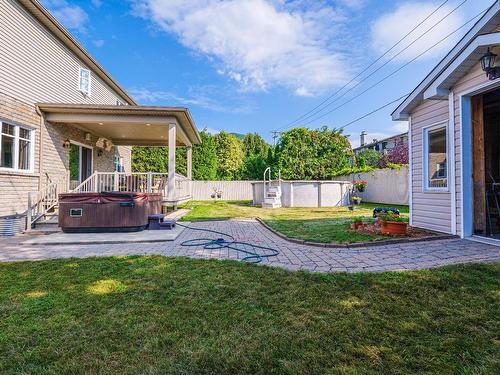 Backyard - 406 Rue Des Plateaux, Mont-Saint-Hilaire, QC - Outdoor With Deck Patio Veranda