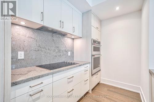 126 - 25 Adra Grado Way, Toronto (Bayview Village), ON - Indoor Photo Showing Kitchen