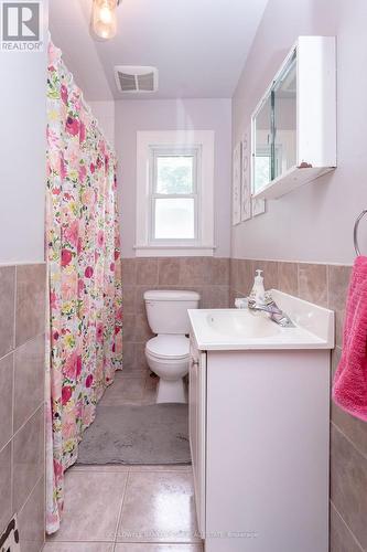 Main 3 piece bath - 6 Rutherford Avenue E, Aylmer (Ay), ON - Indoor Photo Showing Bathroom