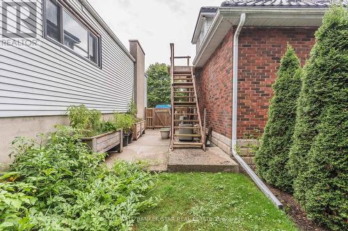 Side entrance to Master upper level - 6 Rutherford Avenue E, Aylmer (Ay), ON - Outdoor