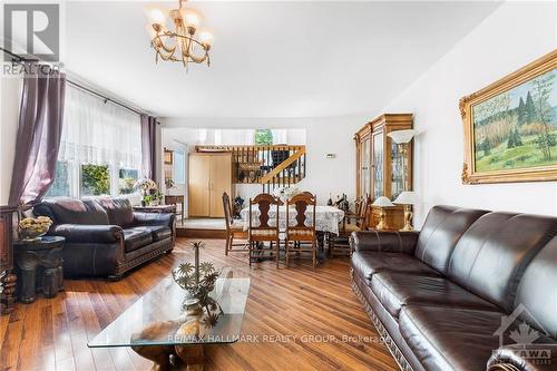 3838 Kenyon Dam Road, North Glengarry, ON - Indoor Photo Showing Living Room