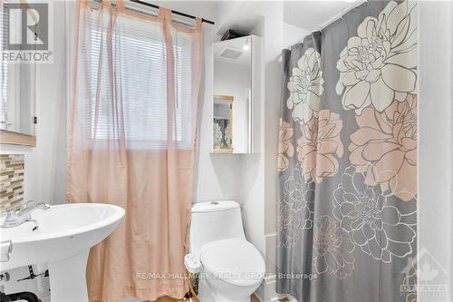 3838 Kenyon Dam Road, North Glengarry, ON - Indoor Photo Showing Bathroom