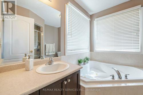 108 Walker Road, Caledon (Caledon East), ON - Indoor Photo Showing Bathroom