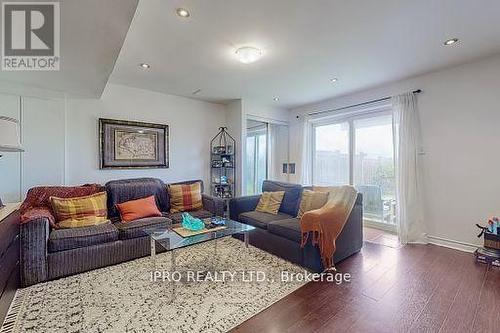 18 Birch Lake Court, Brampton (Bram East), ON - Indoor Photo Showing Living Room