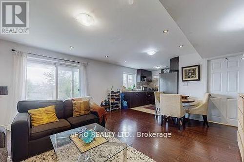 18 Birch Lake Court, Brampton (Bram East), ON - Indoor Photo Showing Living Room