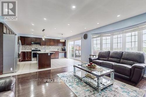 18 Birch Lake Court, Brampton (Bram East), ON - Indoor Photo Showing Living Room