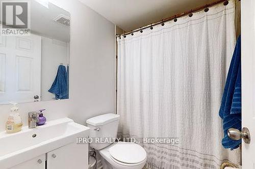 18 Birch Lake Court, Brampton (Bram East), ON - Indoor Photo Showing Bathroom