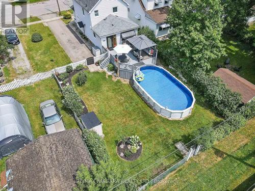 259 Dufferin Street, Fort Erie, ON - Outdoor With Above Ground Pool