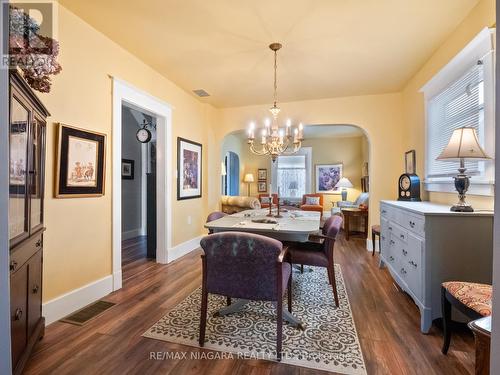 259 Dufferin Street, Fort Erie, ON - Indoor Photo Showing Dining Room