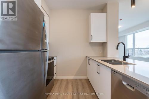 302 - 120 Springvalley Crescent, Hamilton (Gourley), ON - Indoor Photo Showing Kitchen With Double Sink With Upgraded Kitchen