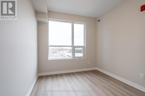 302 - 120 Springvalley Crescent, Hamilton (Gourley), ON - Indoor Photo Showing Other Room