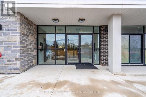 302 - 120 Springvalley Crescent, Hamilton (Gourley), ON - Outdoor