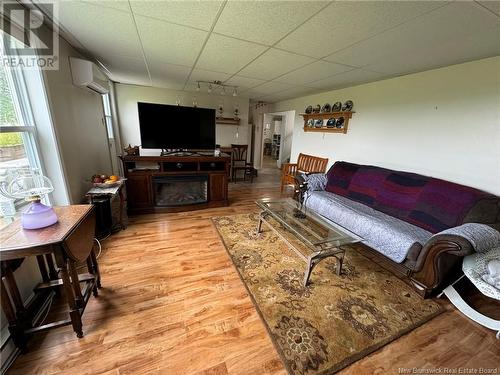 2634 103 Route, Somerville, NB - Indoor Photo Showing Living Room