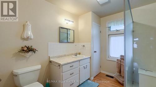 Bathroom - 40392 Huron Street E, South Huron (Exeter), ON - Indoor Photo Showing Bathroom