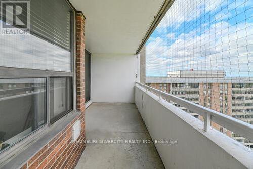 2109 - 18 Knightsbridge Road, Brampton (Queen Street Corridor), ON - Outdoor With Balcony With Exterior