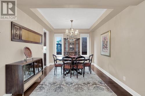 99 Verdi Road, Richmond Hill, ON - Indoor Photo Showing Dining Room