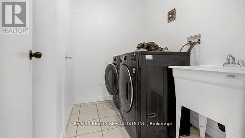 86 - 200 Malta Avenue, Brampton (Fletcher'S Creek South), ON - Indoor Photo Showing Laundry Room