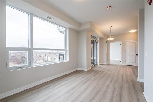 120 Springvalley Crescent|Unit #302, Hamilton, ON - Indoor Photo Showing Other Room