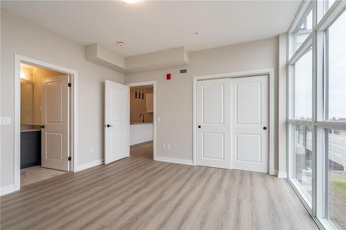 120 Springvalley Crescent|Unit #302, Hamilton, ON - Indoor Photo Showing Other Room