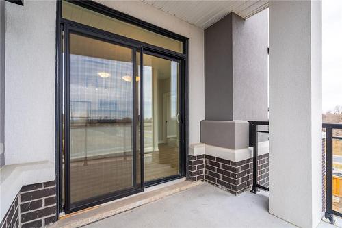 120 Springvalley Crescent|Unit #302, Hamilton, ON - Outdoor With Exterior