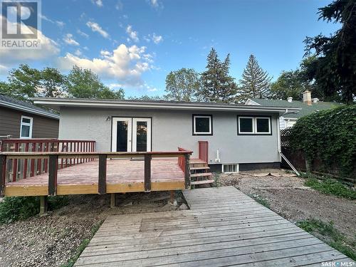 449 5Th Street, Weyburn, SK - Outdoor