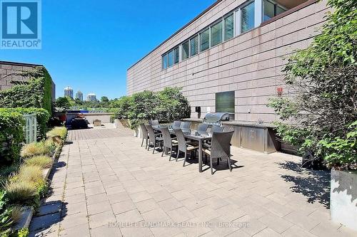 2301 - 121 Mcmahon Drive, Toronto (Bayview Village), ON - Outdoor