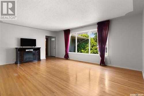 41 Anderson Avenue, Regina, SK - Indoor