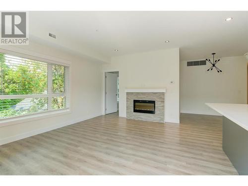 1883 Water Street Unit# 209, Kelowna, BC - Indoor With Fireplace