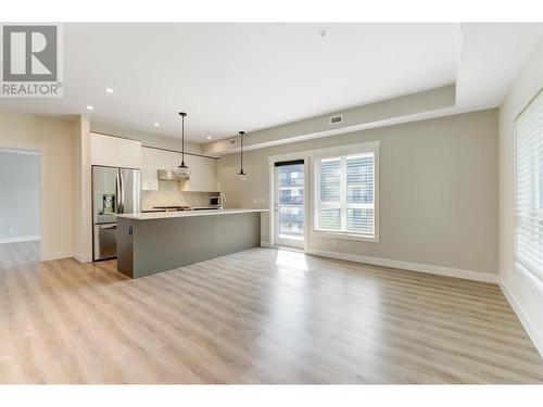 1883 Water Street Unit# 209, Kelowna, BC - Indoor Photo Showing Kitchen With Upgraded Kitchen