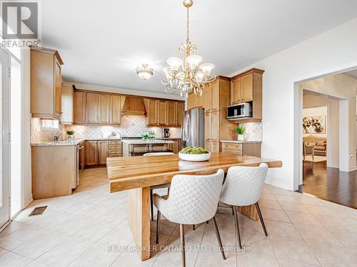 60 Impulse Circle, Brampton (Credit Valley), ON - Indoor Photo Showing Dining Room